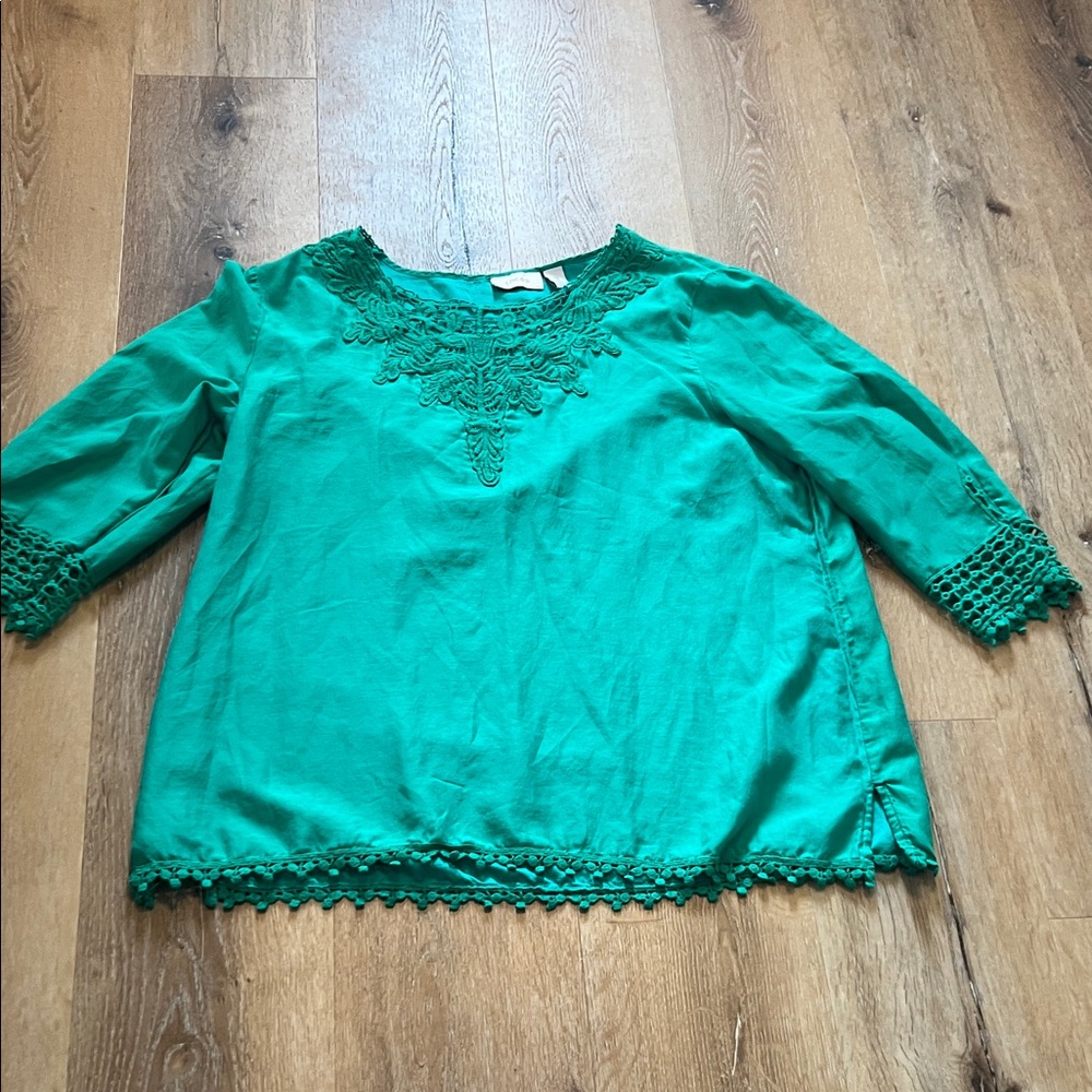 Chico’s Size 3 (XL or 16) Emerald Green Lace Trim Women's Top